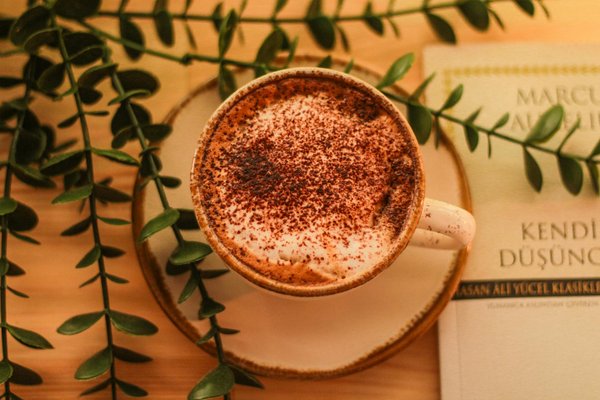 Unlocking the Secrets to Perfectly Styling Layered Necklaces in the UK